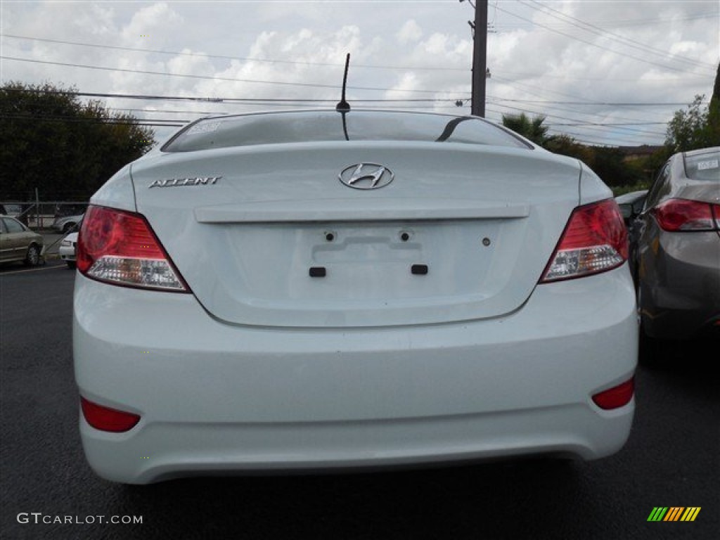 2013 Accent GLS 4 Door - Century White / Beige photo #9