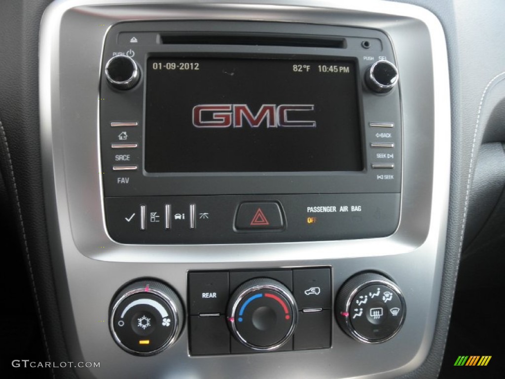 2014 GMC Acadia SLE Controls Photo #85930893