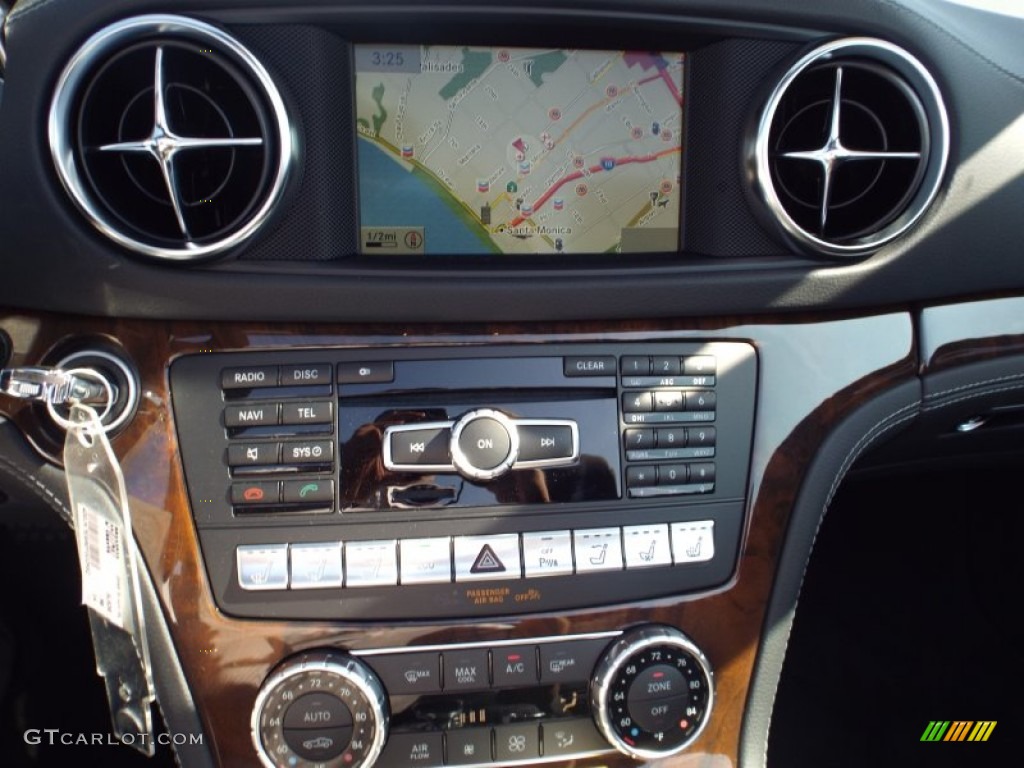 2014 Mercedes-Benz SL 63 AMG Roadster Controls Photo #85934286