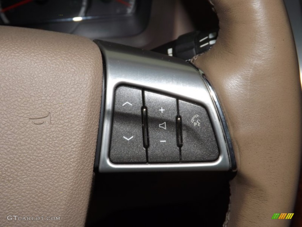 2009 Cadillac STS V6 Controls Photos