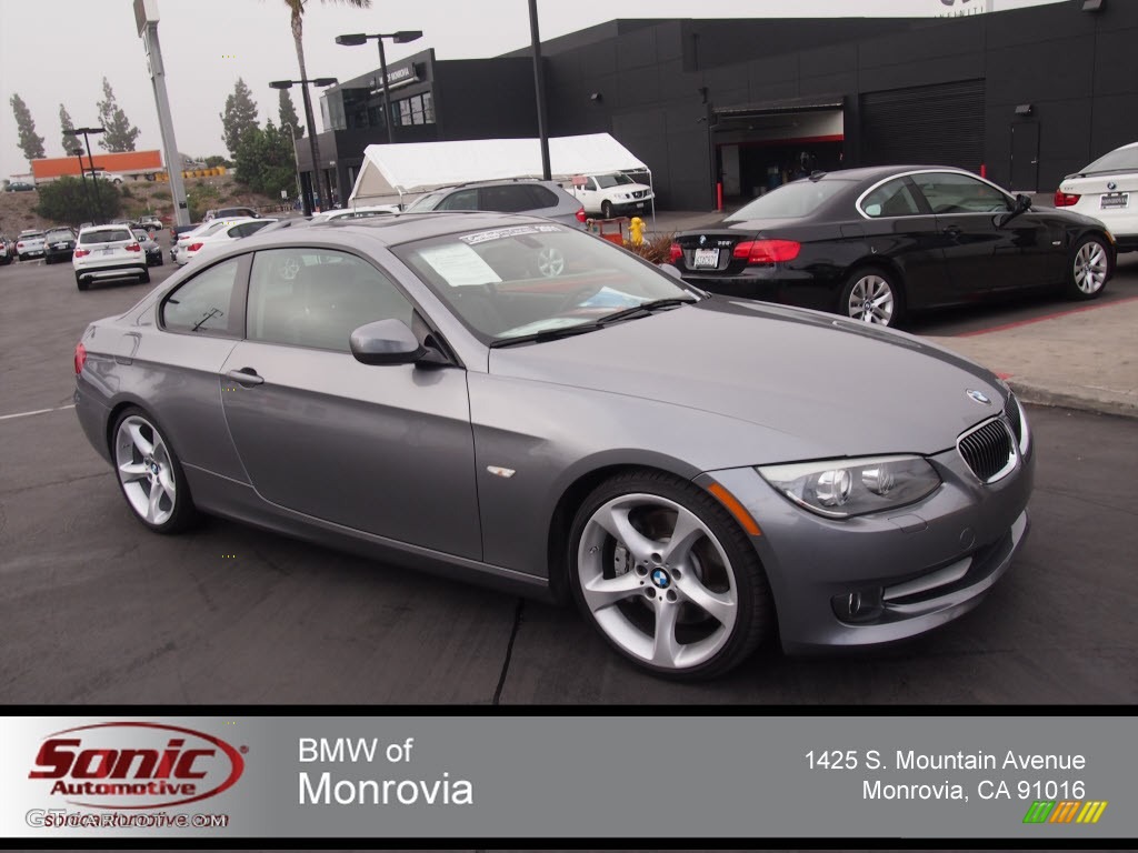 Space Gray Metallic BMW 3 Series