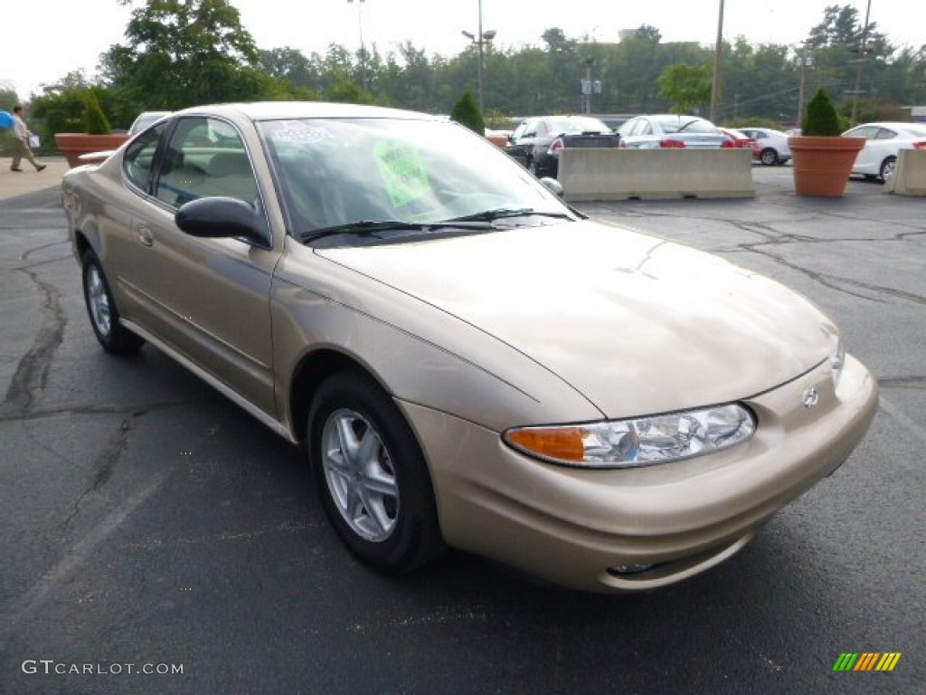 Sandstone 2004 Oldsmobile Alero GL1 Coupe Exterior Photo #85942011