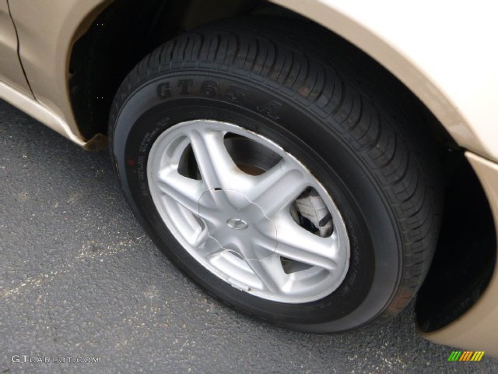 2004 Alero GL1 Coupe - Sandstone / Neutral photo #9