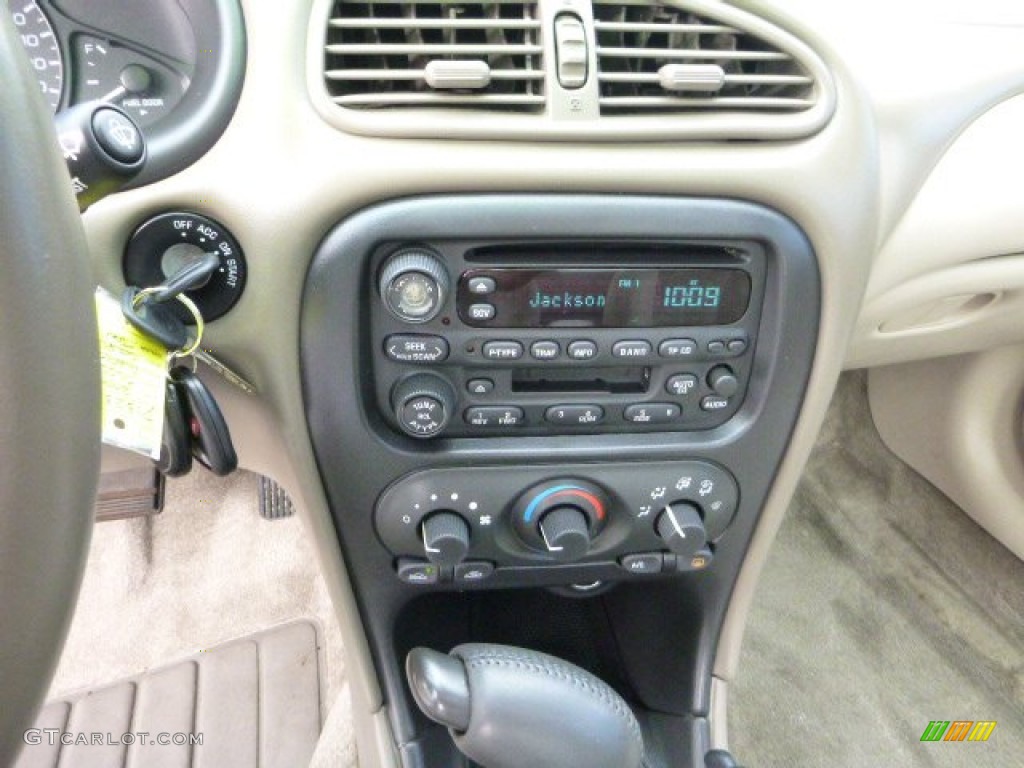 2004 Oldsmobile Alero GL1 Coupe Controls Photo #85942257