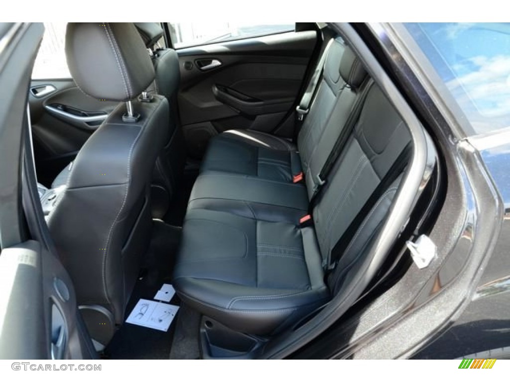 Charcoal Black Interior 2014 Ford Focus Titanium Hatchback Photo #85943460
