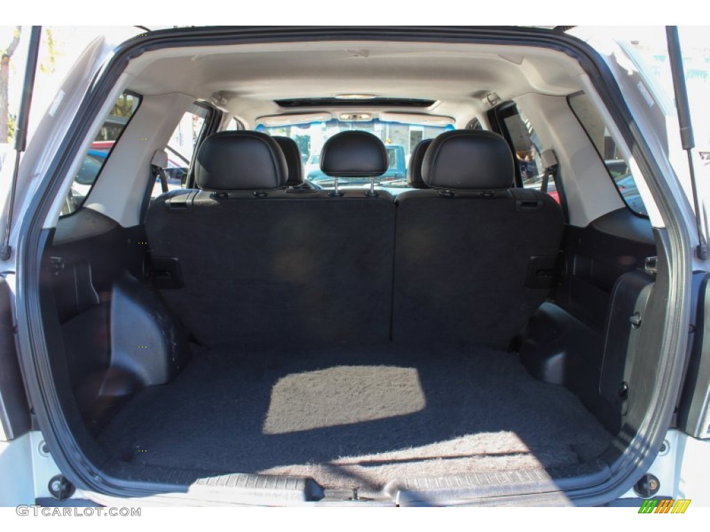 2007 Mercury Mariner Luxury 4WD Trunk Photo #85944369