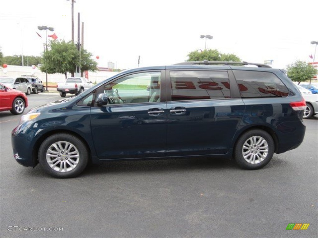 2011 Sienna XLE - South Pacific Blue Pearl / Bisque photo #4