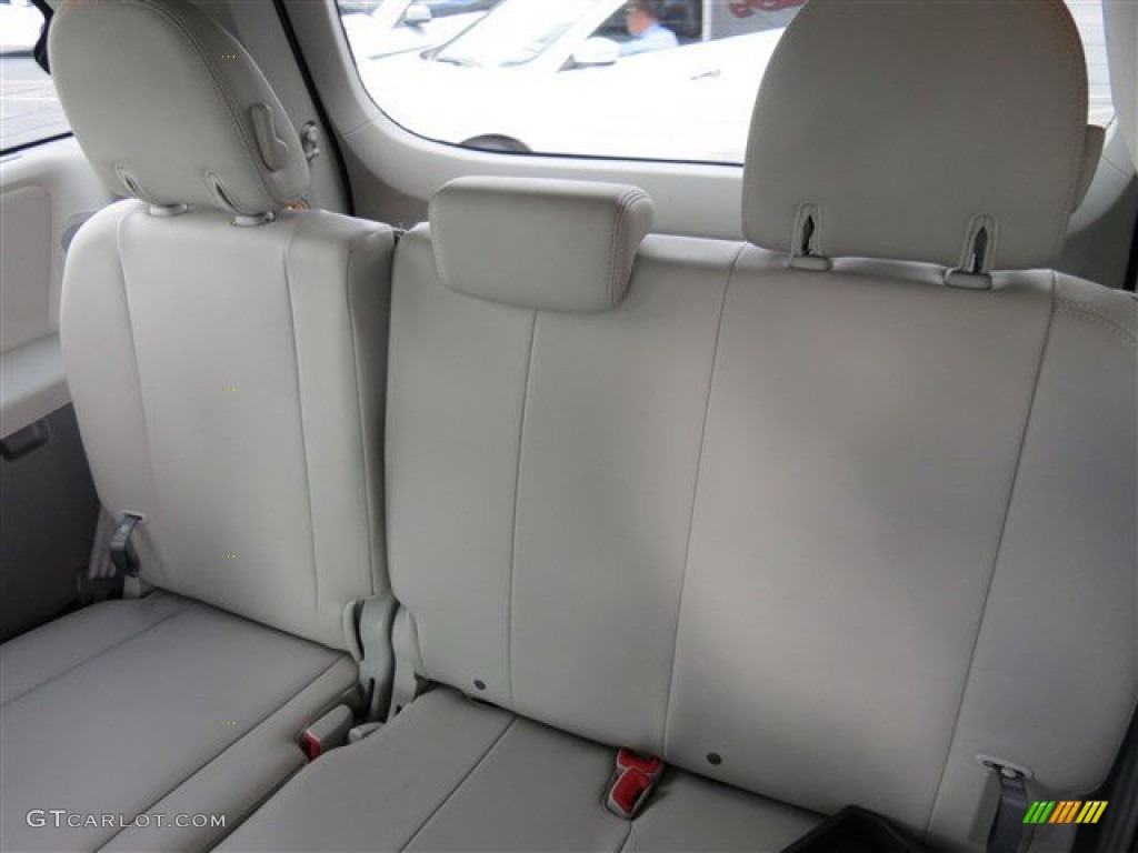 2011 Sienna XLE - South Pacific Blue Pearl / Bisque photo #13