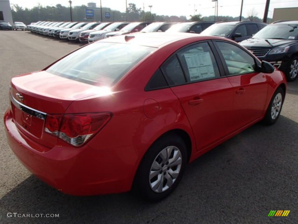 2014 Cruze LS - Red Hot / Jet Black/Medium Titanium photo #5