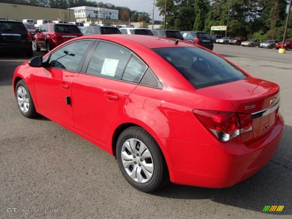 2014 Cruze LS - Red Hot / Jet Black/Medium Titanium photo #7