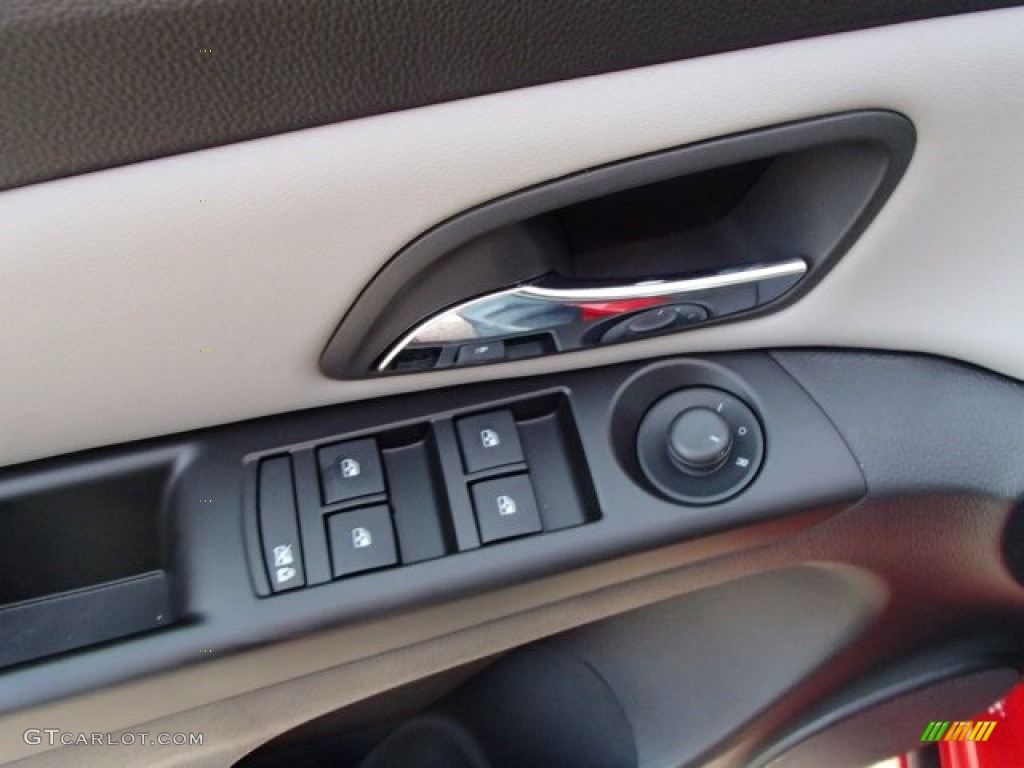 2014 Cruze LS - Red Hot / Jet Black/Medium Titanium photo #15