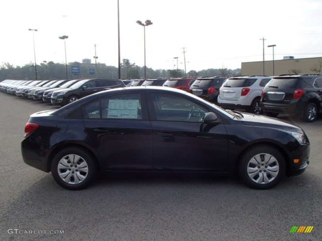 2014 Cruze LS - Blue Ray Metallic / Jet Black/Medium Titanium photo #4