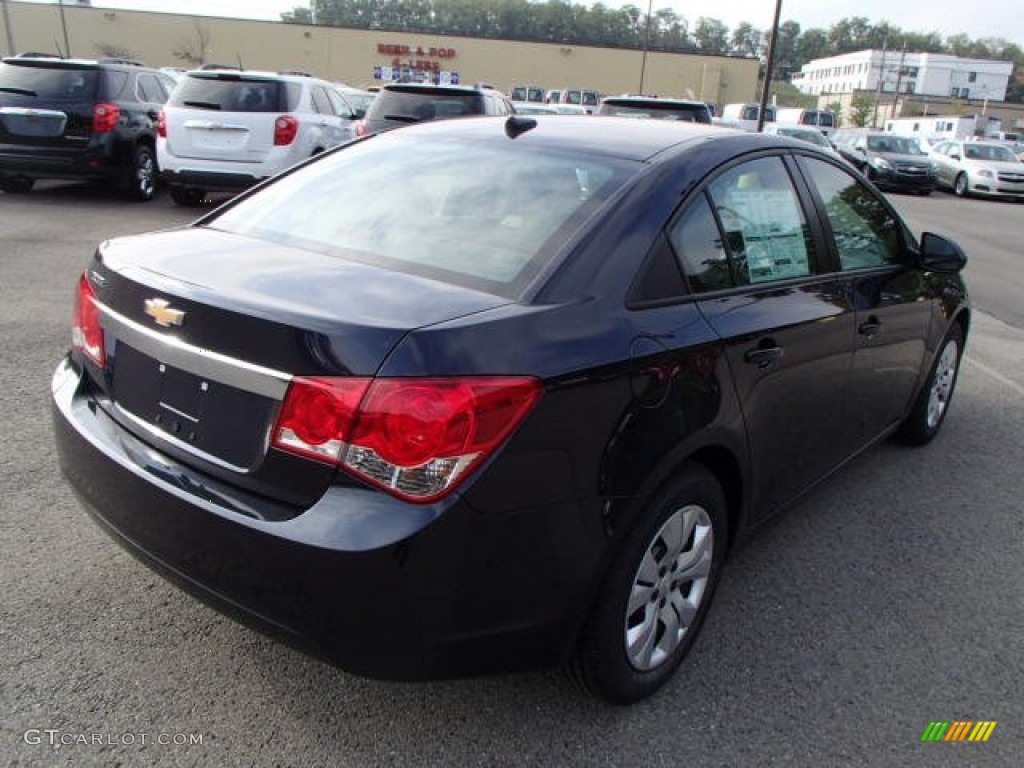 2014 Cruze LS - Blue Ray Metallic / Jet Black/Medium Titanium photo #5