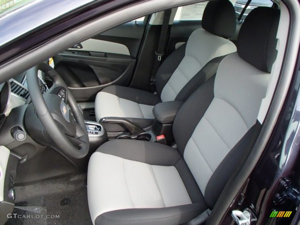 2014 Cruze LS - Blue Ray Metallic / Jet Black/Medium Titanium photo #10