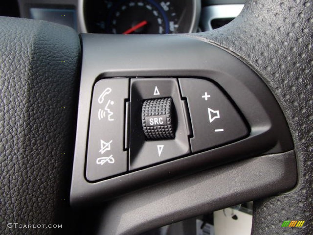 2014 Cruze LS - Blue Ray Metallic / Jet Black/Medium Titanium photo #19