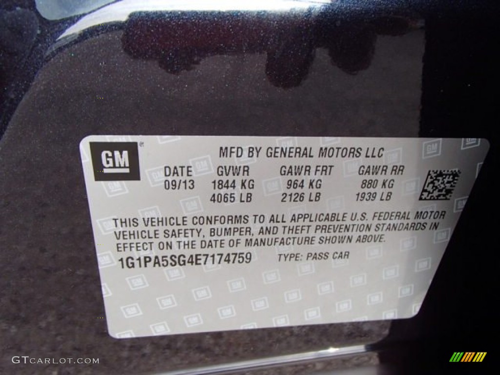 2014 Cruze LS - Blue Ray Metallic / Jet Black/Medium Titanium photo #20