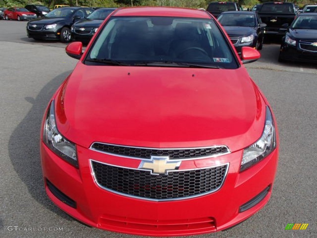 2014 Cruze LT - Red Hot / Jet Black photo #2