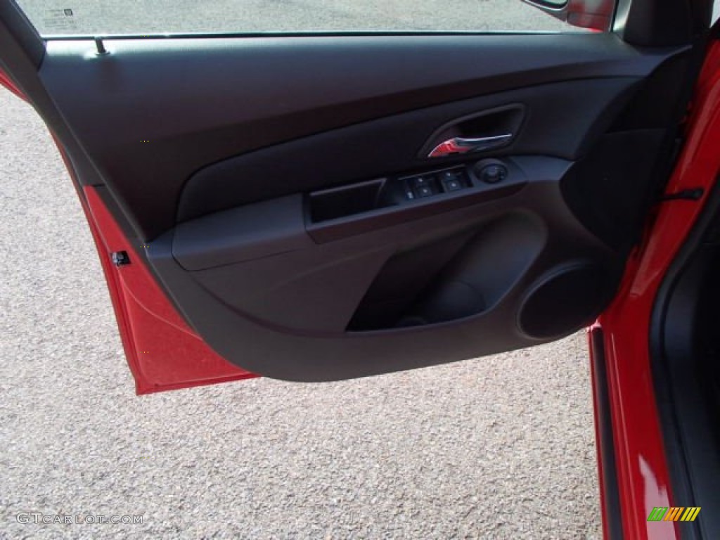 2014 Cruze LT - Red Hot / Jet Black photo #11