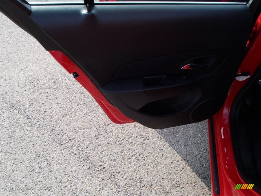 2014 Cruze LT - Red Hot / Jet Black photo #13
