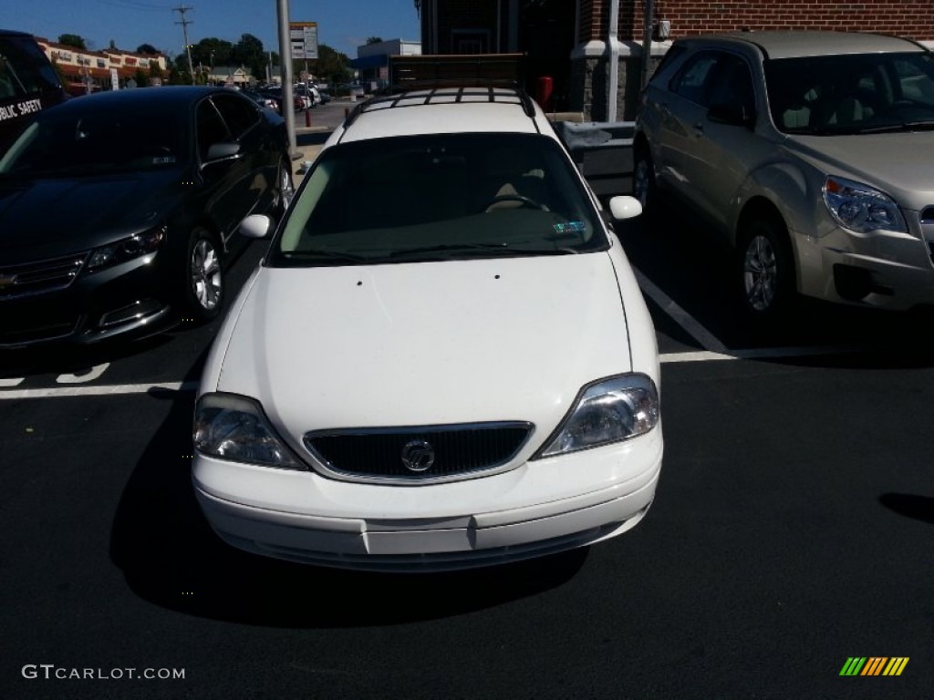 2001 Sable LS Premium Wagon - Vibrant White / Medium Graphite photo #2