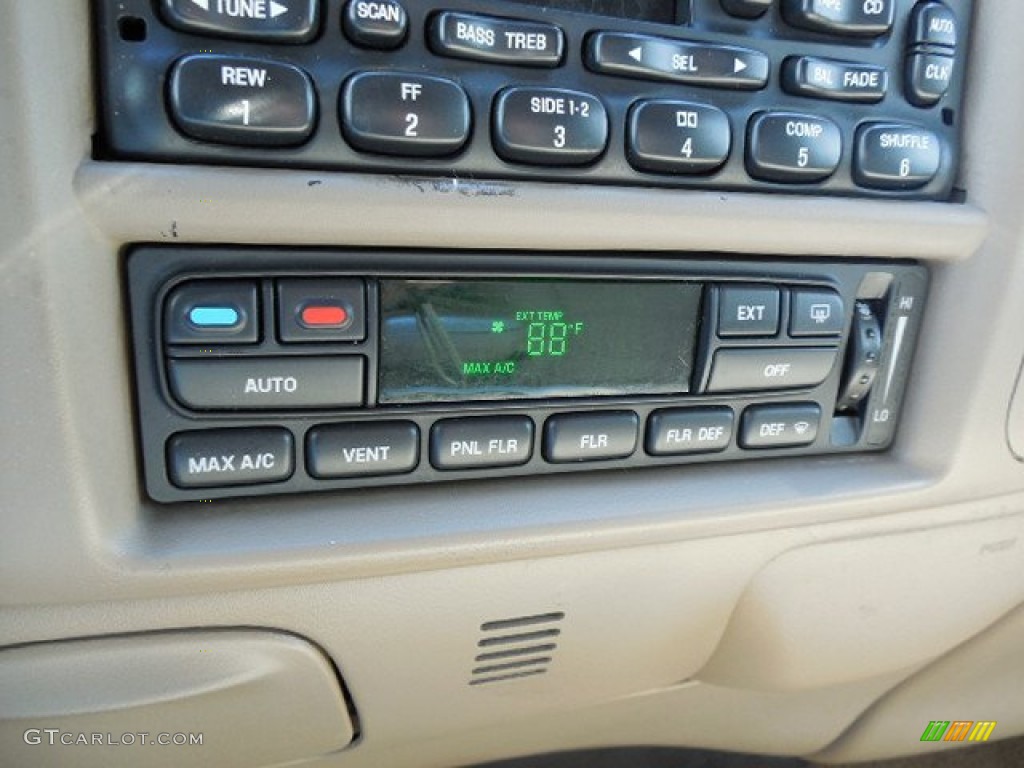 2003 F150 XLT SuperCrew - Burgundy Red Metallic / Medium Parchment Beige photo #20