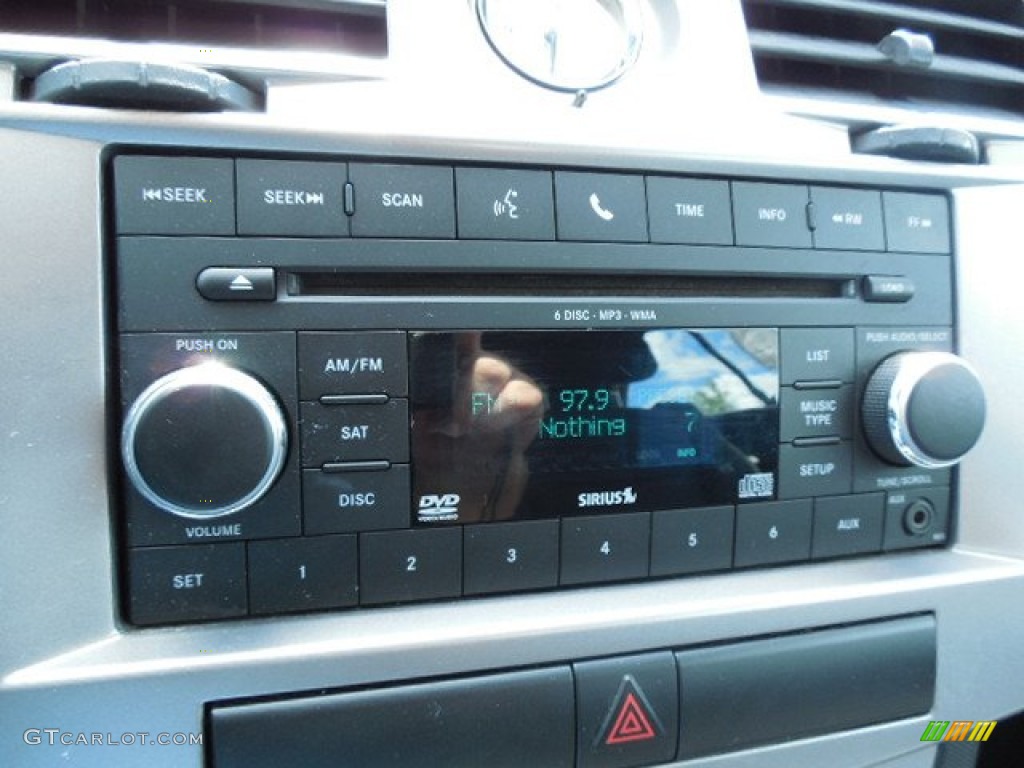 2010 Chrysler Sebring LX Convertible Audio System Photo #85952154