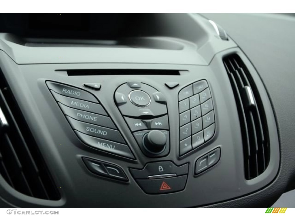 2013 Ford C-Max Hybrid SE Controls Photos