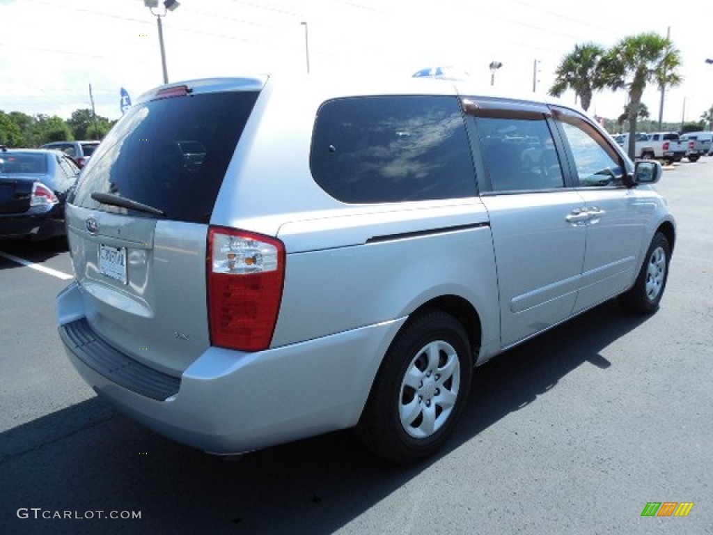 2006 Sedona LX - Silver / Gray photo #10