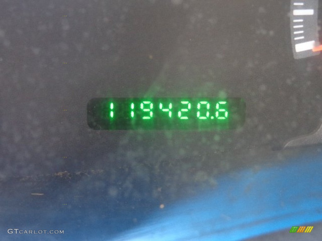 2000 F150 XL Extended Cab - Island Blue Metallic / Medium Graphite photo #24