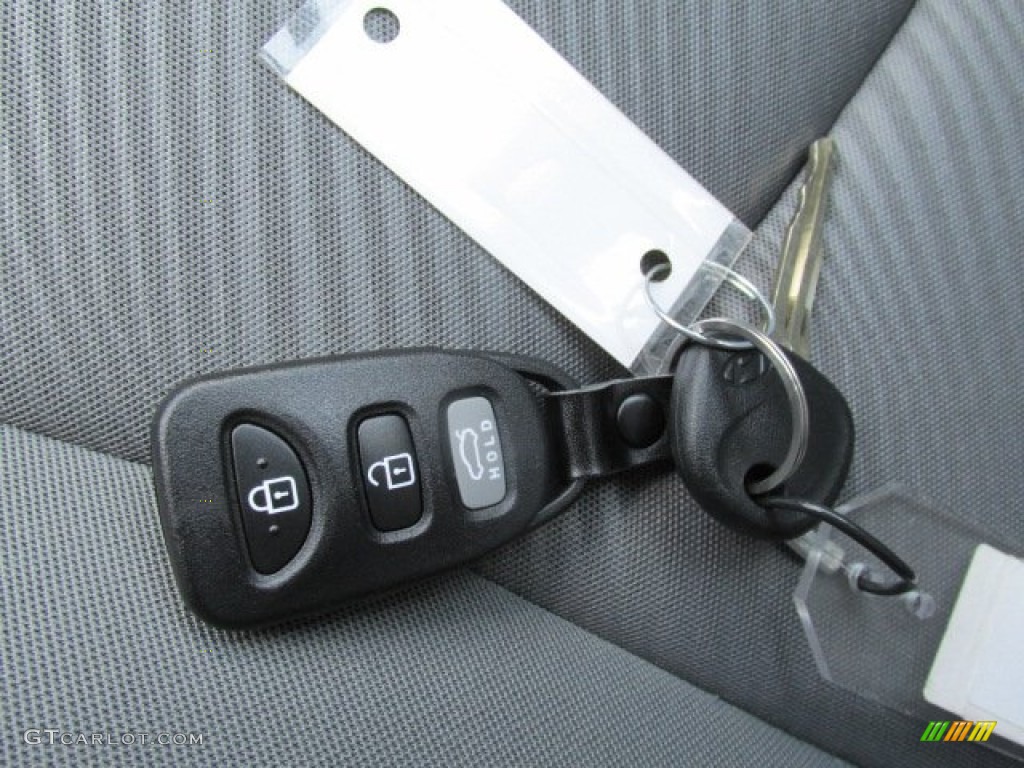 2013 Elantra GLS - Silver / Gray photo #14