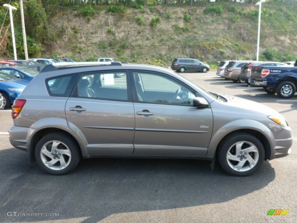 2004 Vibe AWD - Shadow Gray / Slate photo #2