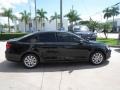 Black - Jetta SE Sedan Photo No. 6