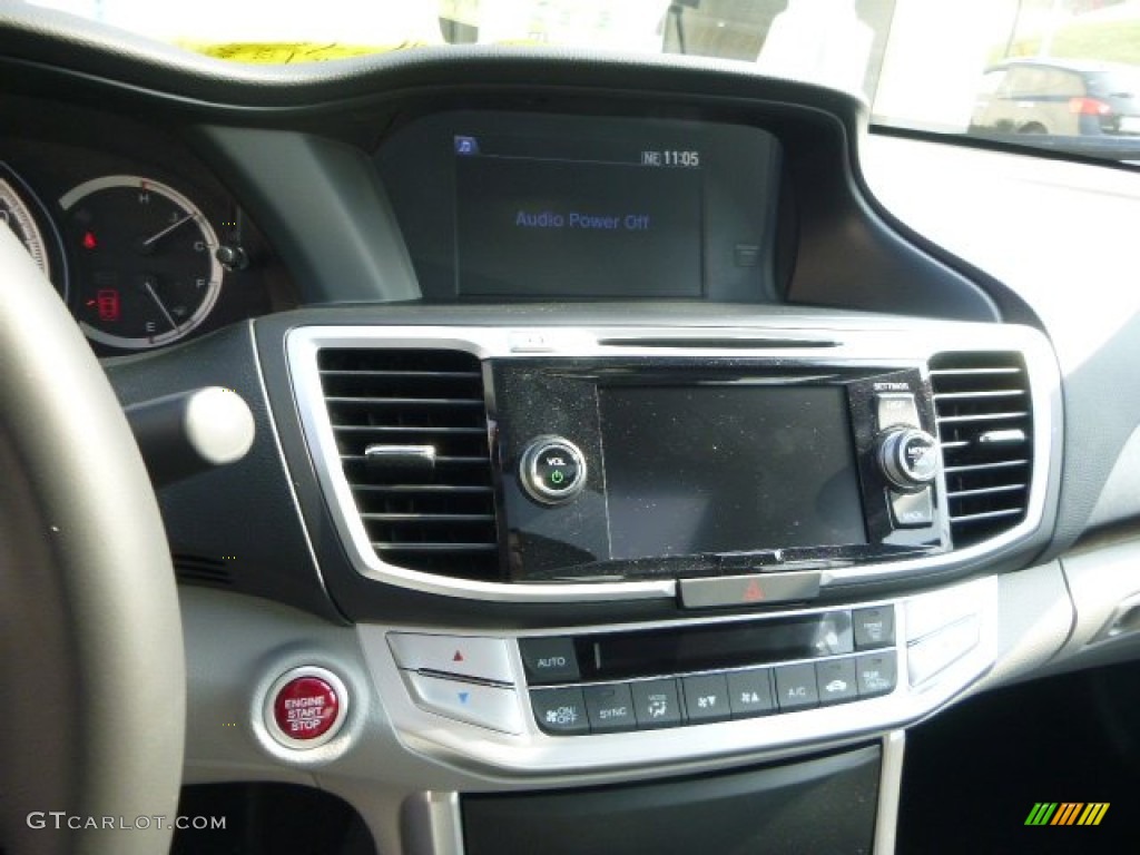 2014 Honda Accord EX-L Sedan Controls Photos