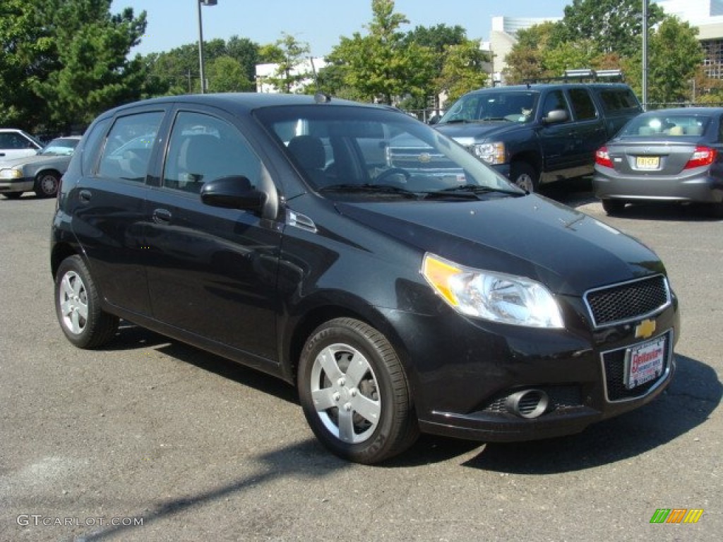 2010 Aveo Aveo5 LS - Black Granite / Charcoal photo #3