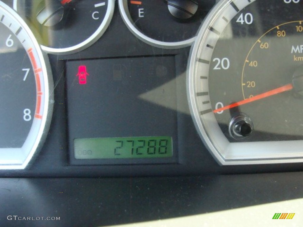 2010 Aveo Aveo5 LS - Black Granite / Charcoal photo #10