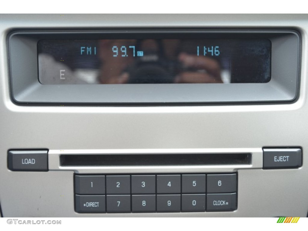2010 Fusion SE V6 - Brilliant Silver Metallic / Charcoal Black photo #18