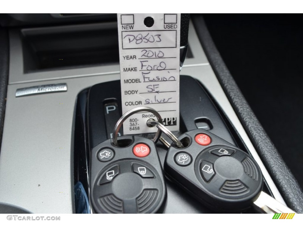 2010 Fusion SE V6 - Brilliant Silver Metallic / Charcoal Black photo #25