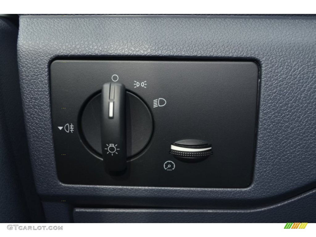 2013 Ford Transit Connect XLT Van Controls Photos