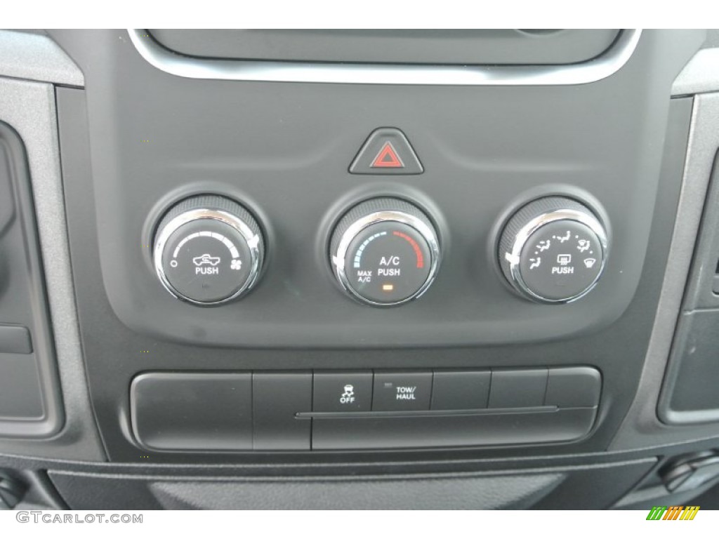 2014 Ram 1500 Express Regular Cab 4x4 Controls Photo #85973427