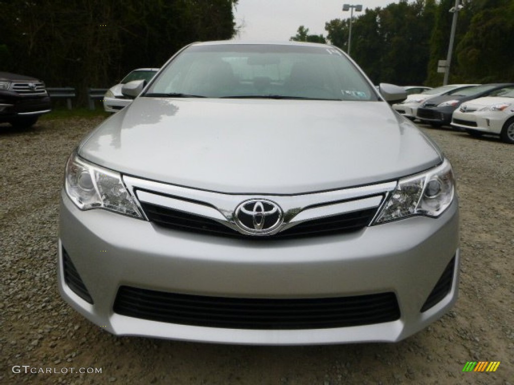 2014 Camry LE - Classic Silver Metallic / Ash photo #8