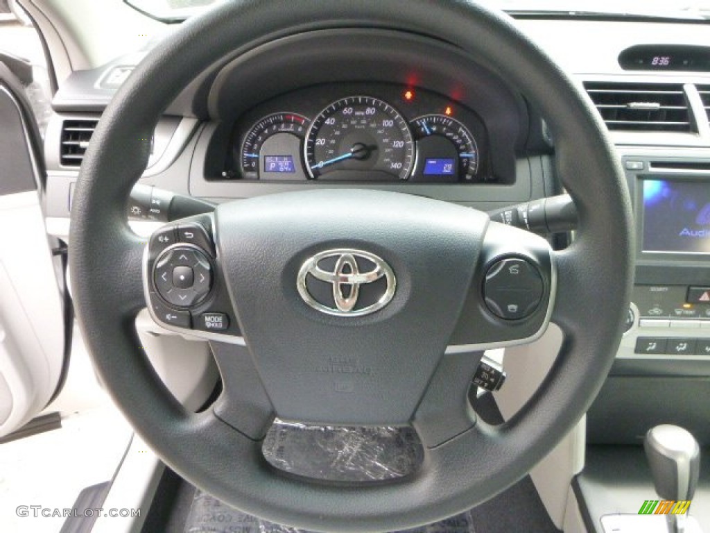 2014 Toyota Camry LE Ash Steering Wheel Photo #85984791