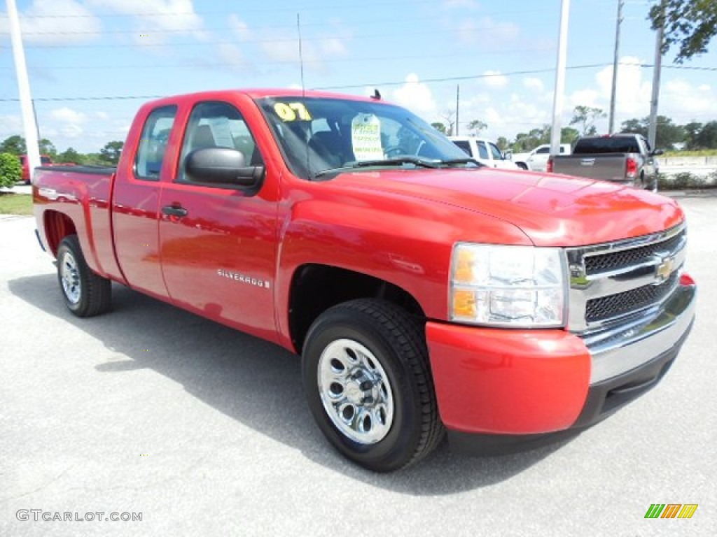 2007 Silverado 1500 Classic Work Truck Extended Cab - Victory Red / Dark Charcoal photo #11