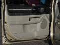 White Gold Pearl - Grand Caravan SE Hero Photo No. 13