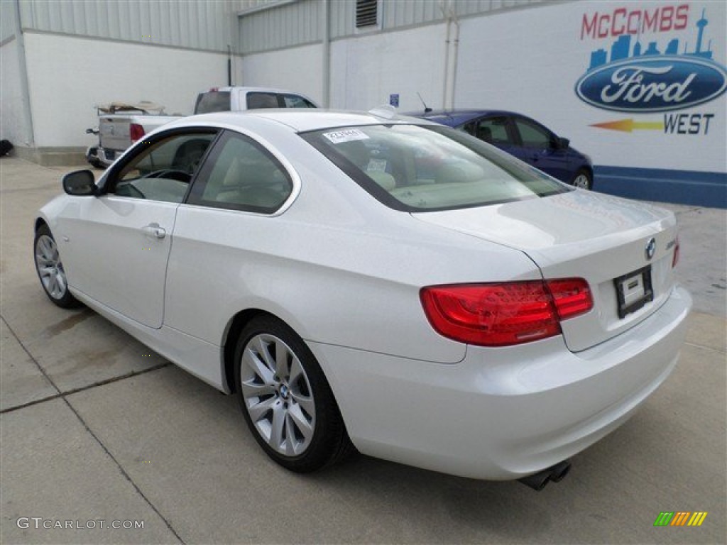 2011 3 Series 328i Coupe - Mineral White Metallic / Oyster/Black Dakota Leather photo #4