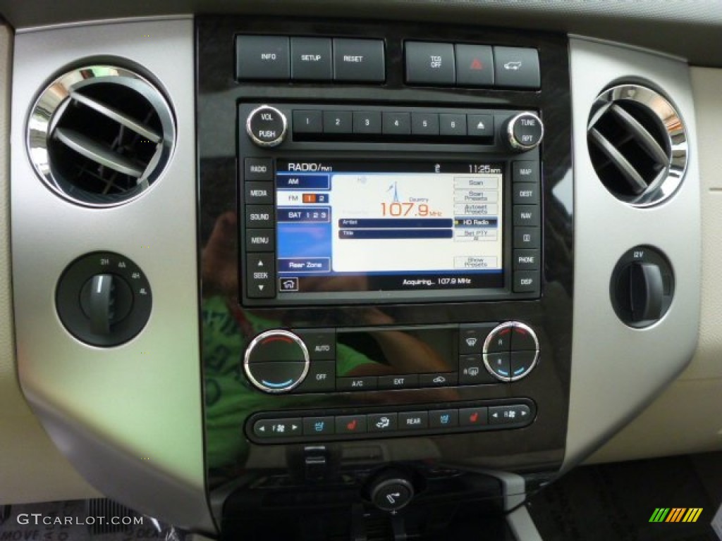 2014 Ford Expedition Limited 4x4 Controls Photo #85988478