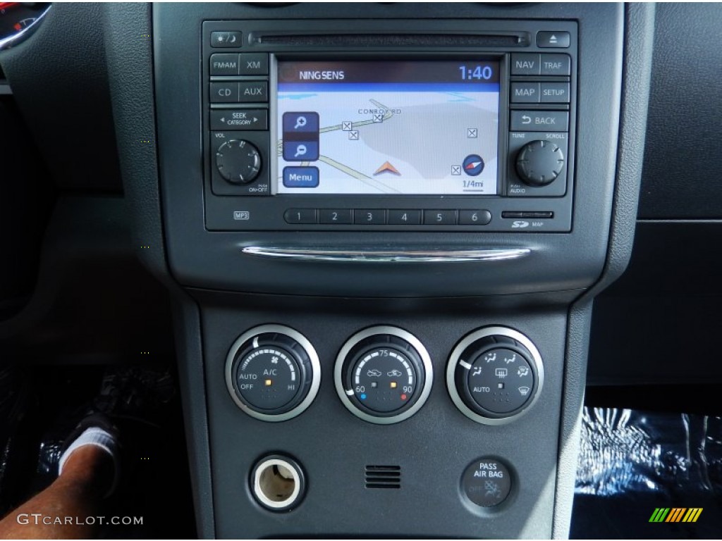 2011 Rogue SL - Platinum Graphite / Black photo #24