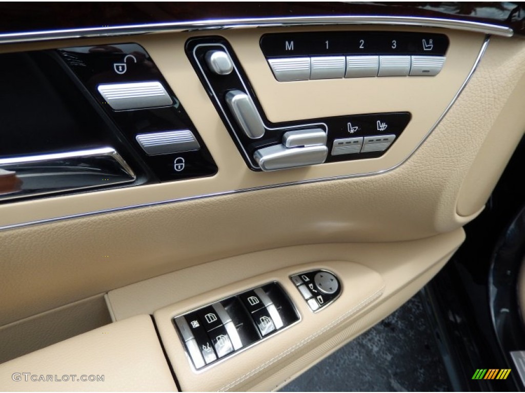 2011 Mercedes-Benz S 550 Sedan Controls Photo #85990689