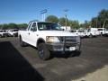 1997 Oxford White Ford F150 XL Extended Cab 4x4  photo #4