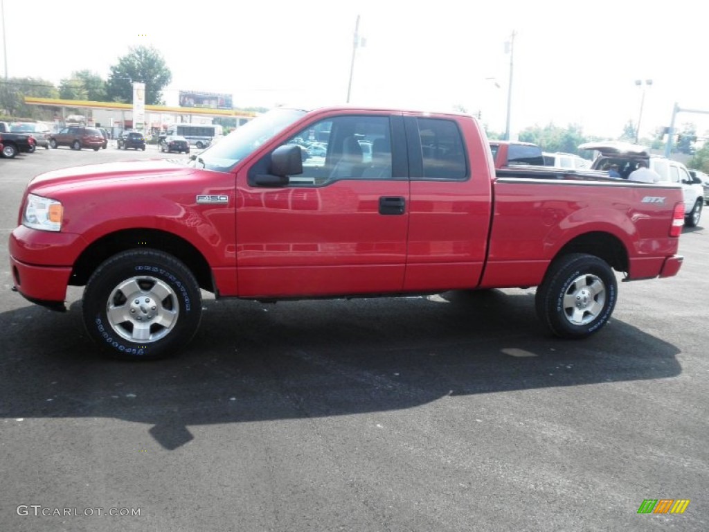 2007 F150 STX SuperCab 4x4 - Bright Red / Medium Flint photo #4