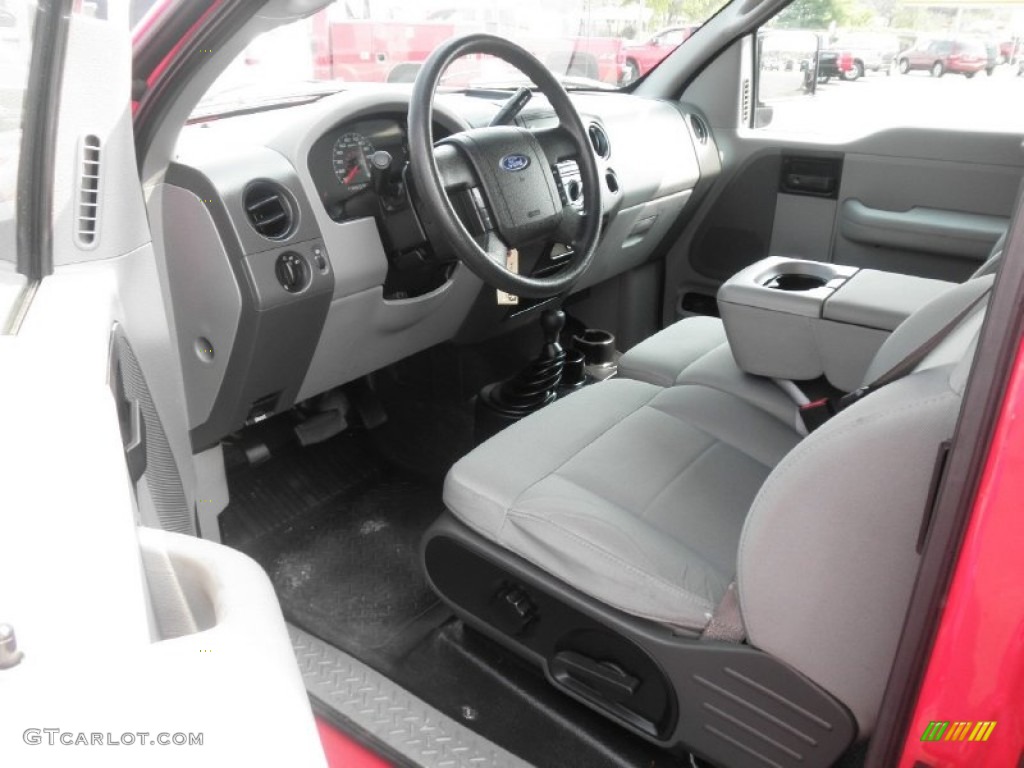 2007 F150 STX SuperCab 4x4 - Bright Red / Medium Flint photo #6